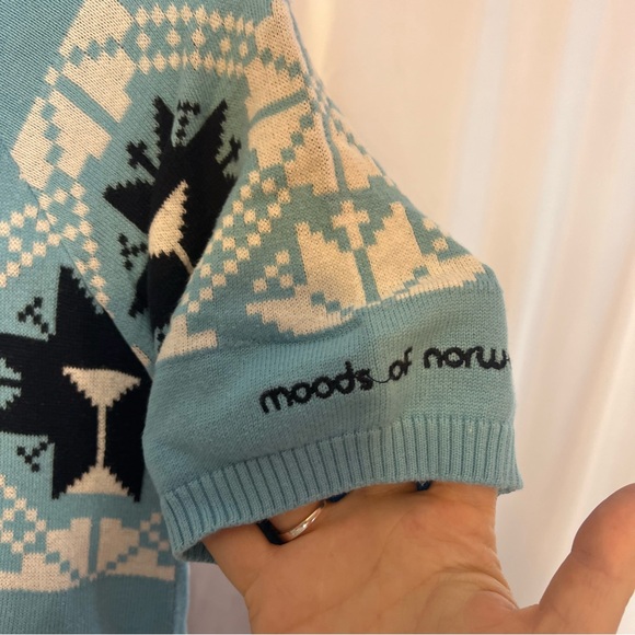 Moods of Norway Blue and White Snowflake Sweater Dress, size Medium - Picture 5 of 7